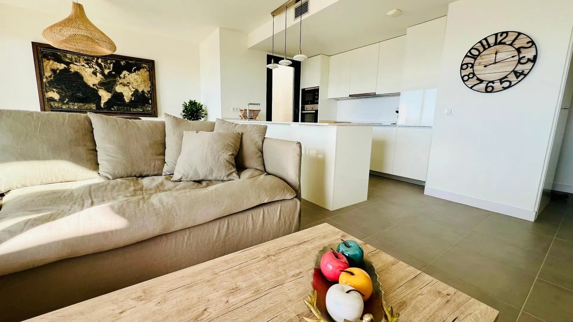 Penthouse Moderne Vue Mer Ideal Pour Sejour En Famille Las Olas Estepona 0*,  España